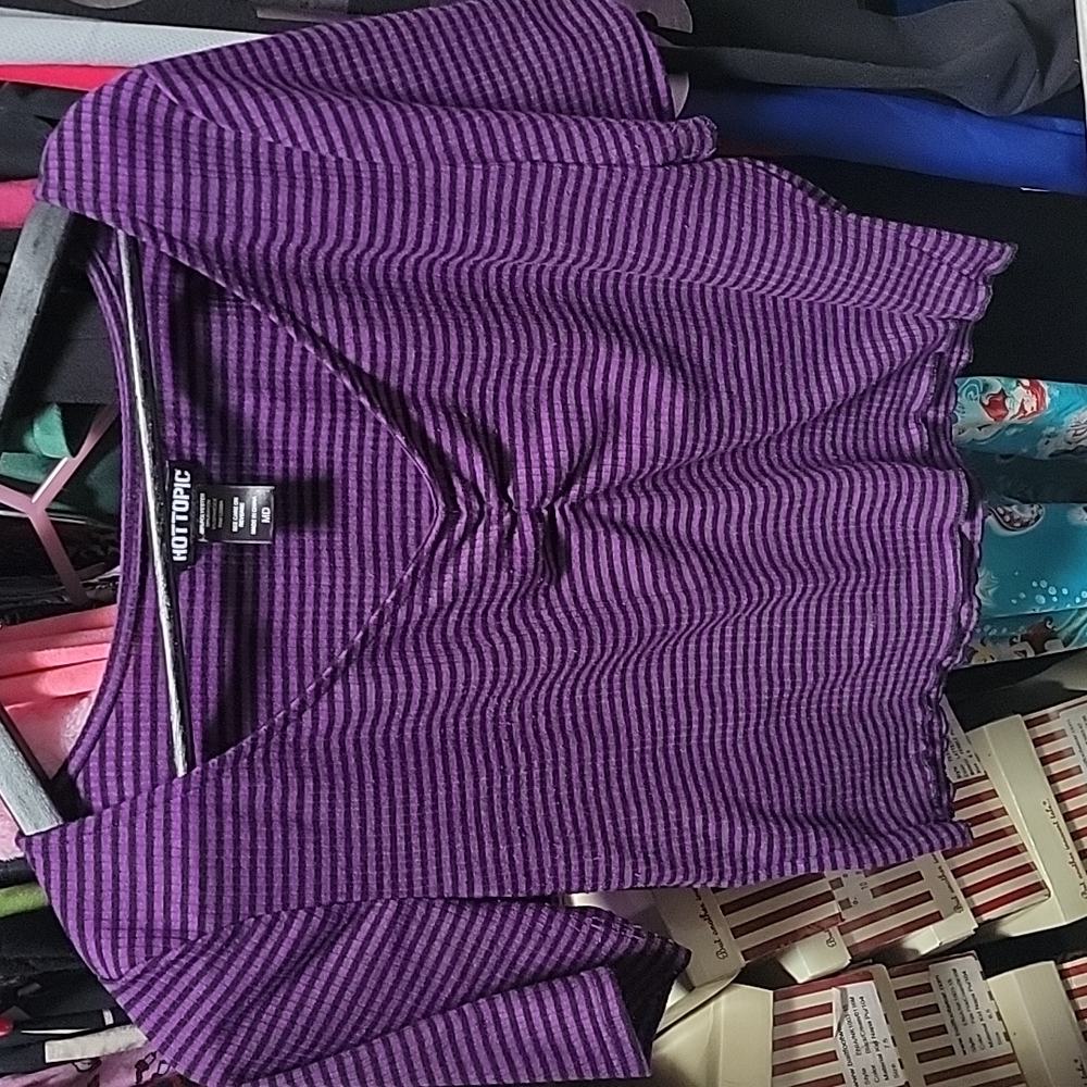 Hot topic purple crop top M